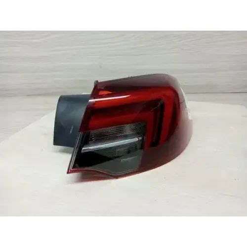 HOLDEN COMMODORE RIGHT TAILLIGHT ZB, HATCH, LED TYPE, 10/17-12/20 2018