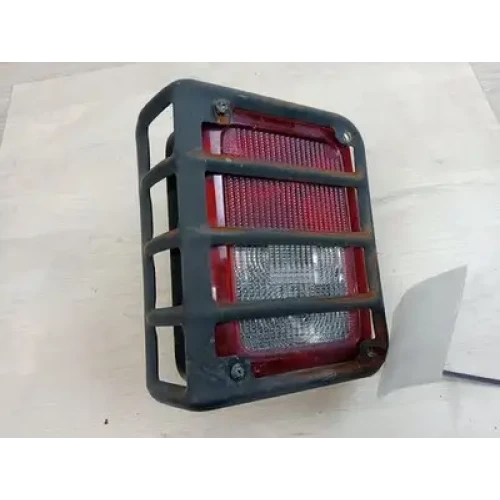 JEEP WRANGLER LEFT TAILLIGHT JK, IN BODY, 03/07-07/18 2011