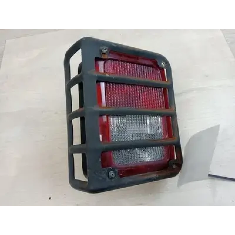 JEEP WRANGLER LEFT TAILLIGHT JK, IN BODY, 03/07-07/18 2011