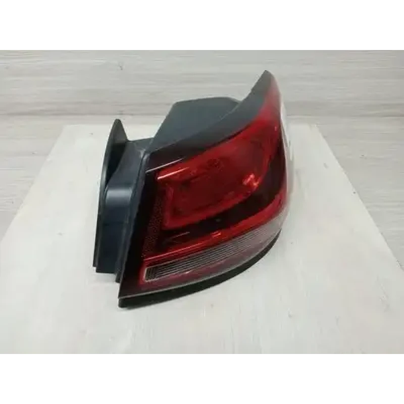 HOLDEN COMMODORE RIGHT TAILLIGHT VF, SEDAN, TINTED TYPE, SS-V/CALAIS/CALAIS-V, 0