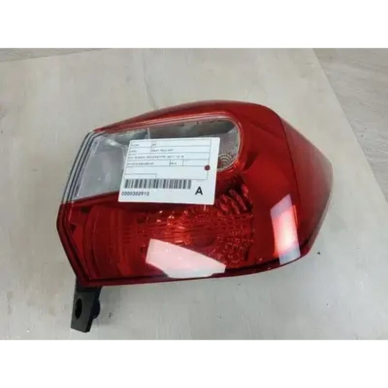SUBARU XV RIGHT TAILLIGHT G4X, IN BODY, RED LENS TYPE, 08/11-10/15 2014