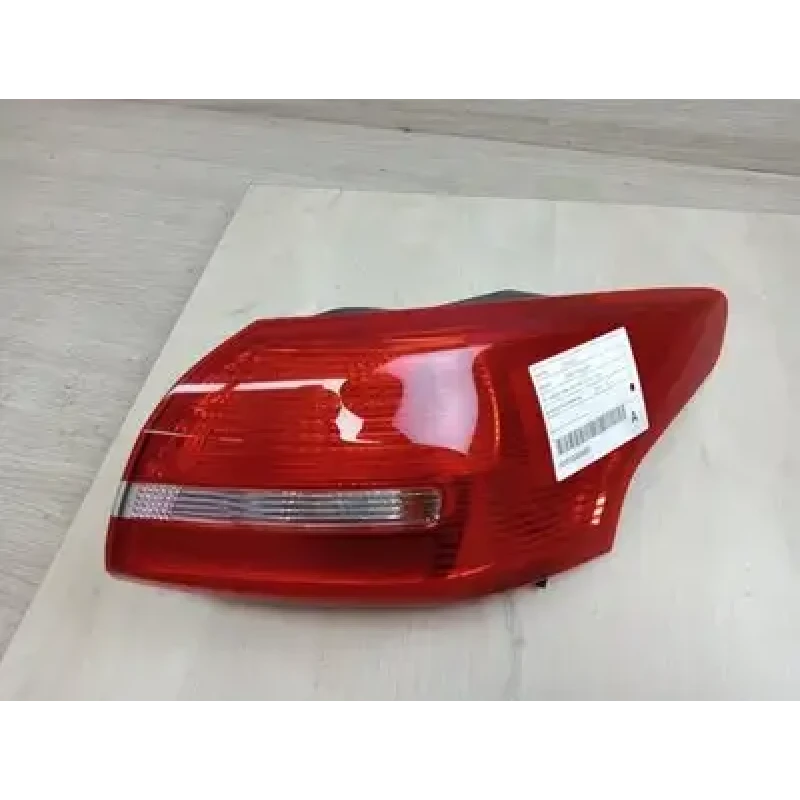 FORD FOCUS RIGHT TAILLIGHT LZ, SEDAN, NON LED TYPE, 07/15-11/18 2017