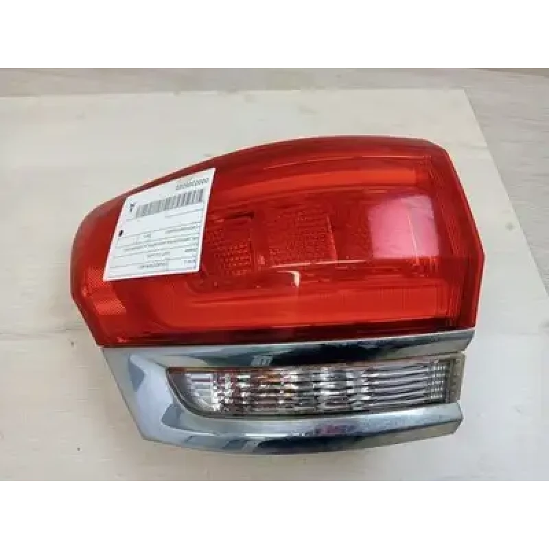 JEEP GRANDCHEROKEE LEFT TAILLIGHT WK, LAREDO/OVERLAND/LIMITED, W/ CHROME BEZEL,