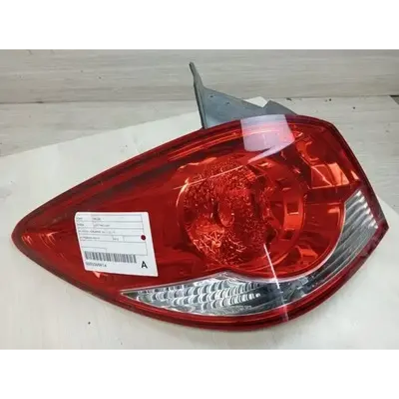 HOLDEN CRUZE LEFT TAILLIGHT JH, HATCH, IN BUMPER, 03/11-01/17 2013