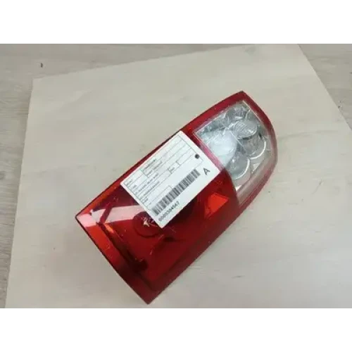 HOLDEN COMMODORE RIGHT TAILLIGHT VZ, WAGON, 08/04-09/07 2006