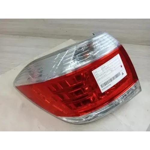 TOYOTA KLUGER LEFT TAILLIGHT GSU40-GSU45, IN BODY, 07/10-02/14 2010 TOYOTA KLUGER LEFT TAILLIGHT GSU40-GSU45, IN BODY, 07/10-02/14 2010