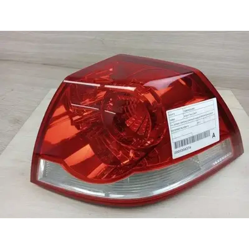 HOLDEN COMMODORE RIGHT TAILLIGHT VE, SEDAN, OMEGA/LUMINA/SV6/SS/INTERNATIONAL/60