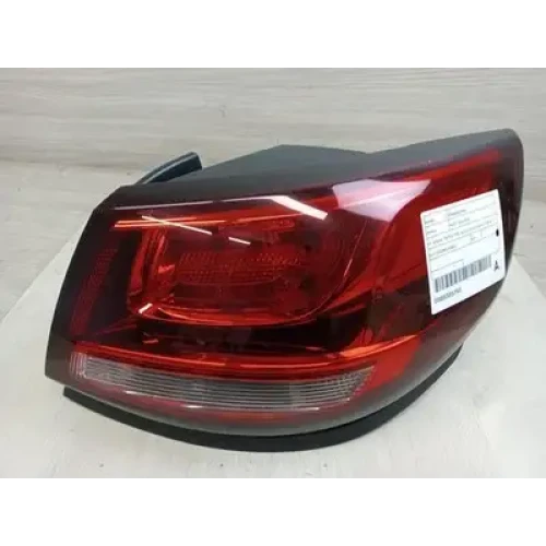 HOLDEN COMMODORE RIGHT TAILLIGHT VF, SEDAN, TINTED TYPE, SS-V/CALAIS/CALAIS-V, 0