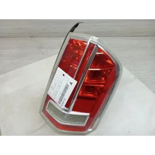 CHRYSLER 300C RIGHT TAILLIGHT LX2, 12/11-12/14 2012