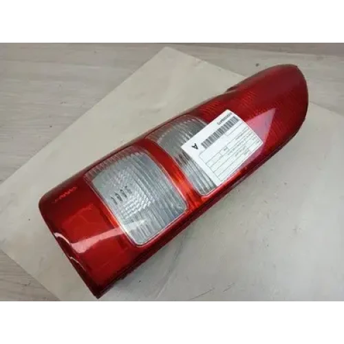 TOYOTA HIACE LEFT TAILLIGHT LENS# 26-120, TRH/KDH, 01/05-04/19 2008