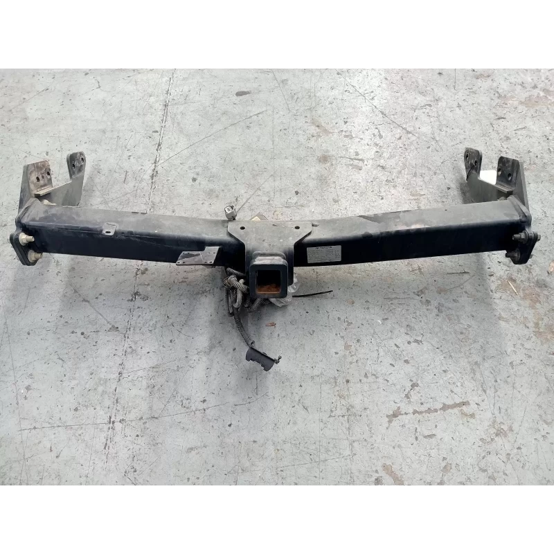 TOYOTA HILUX TOWBAR W/ STEP TYPE, 09/15- 2018