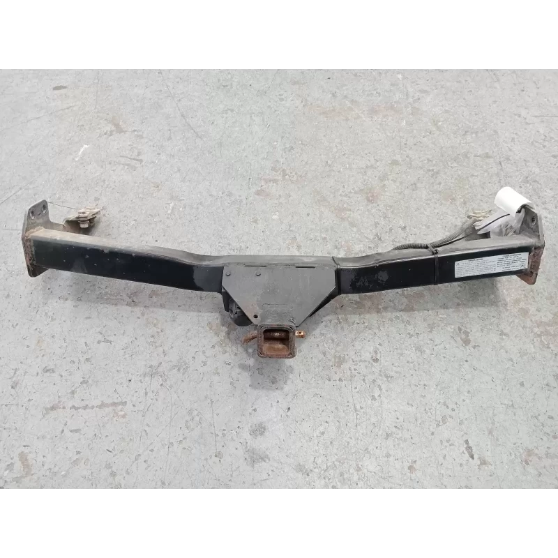 TOYOTA HILUX TOWBAR 4WD, NO REAR BUMPER TYPE, 03/05-08/15 2011