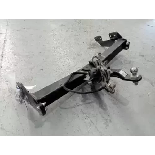 TOYOTA HILUX TOWBAR GENUINE, NON STEP TYPE, 06/15- 2023