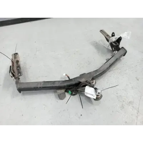 TOYOTA KLUGER TOWBAR GSU40-GSU45, 05/07-02/14 2010 TOYOTA KLUGER TOWBAR GSU40-GSU45, 05/07-02/14 2010