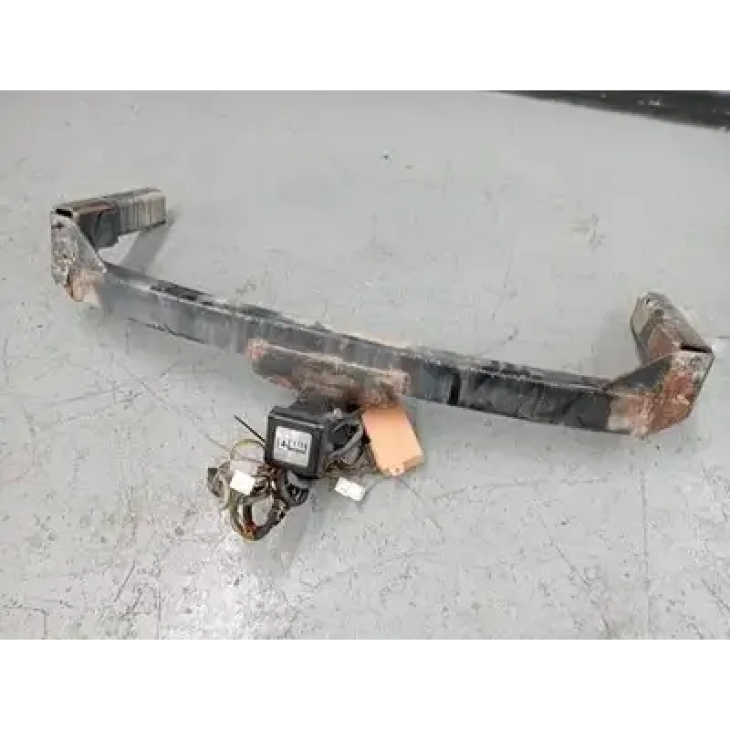 HOLDEN COMMODORE TOWBAR VE, SEDAN, 08/06-05/13 2011