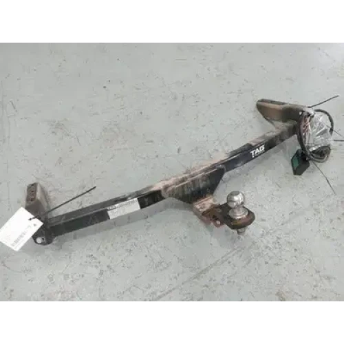 HOLDEN COMMODORE TOWBAR VF, SEDAN, CALAIS TYPE, 05/13-12/17 2014