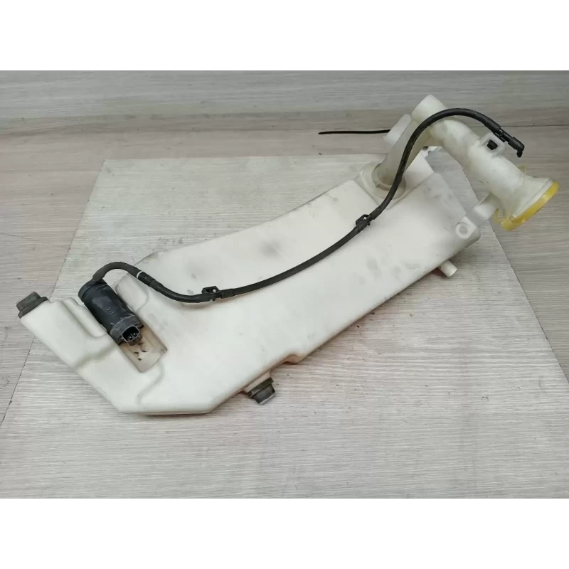 HOLDEN COLORADO WASHER BOTTLE RG/RG 7, WASHER BOTTLE MOTOR ONLY, 01/12-12/20 201