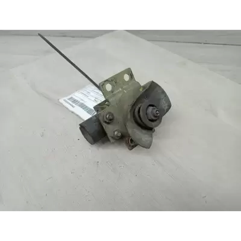 HOLDEN COMMODORE SPARE WHEEL WINCH VT-VZ, 09/97-09/07 2006