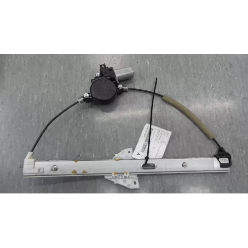 MAZDA 3 RIGHT FRONT WINDOW REG/MOTOR BL, POWER, 04/09-10/13 2011