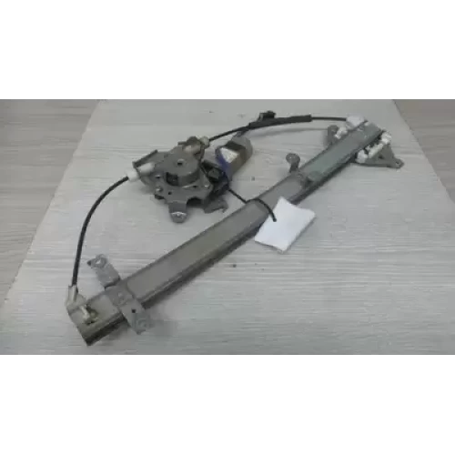 NISSAN NAVARA RIGHT FRONT WINDOW REG/MOTOR D22, POWER, 04/97-06/07 2006