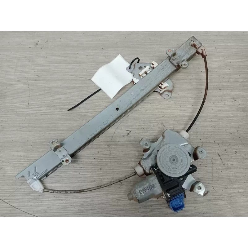 NISSAN NAVARA RIGHT FRONT WINDOW REG/MOTOR NP300, 04/15- 2018